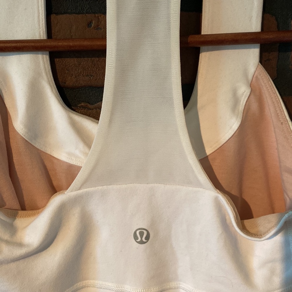 Lululemon Racerback Tank size 6 - Picture 4 of 4